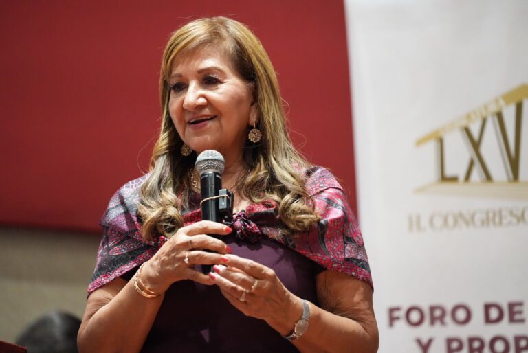 20251003_TereGuerera-768x514