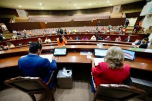 20251125_Sesion1-768x513