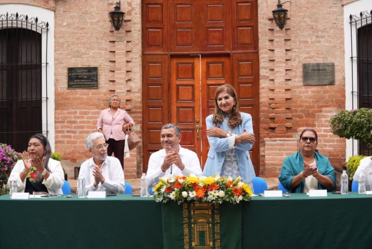 20251205_TereMochicahui-768x514