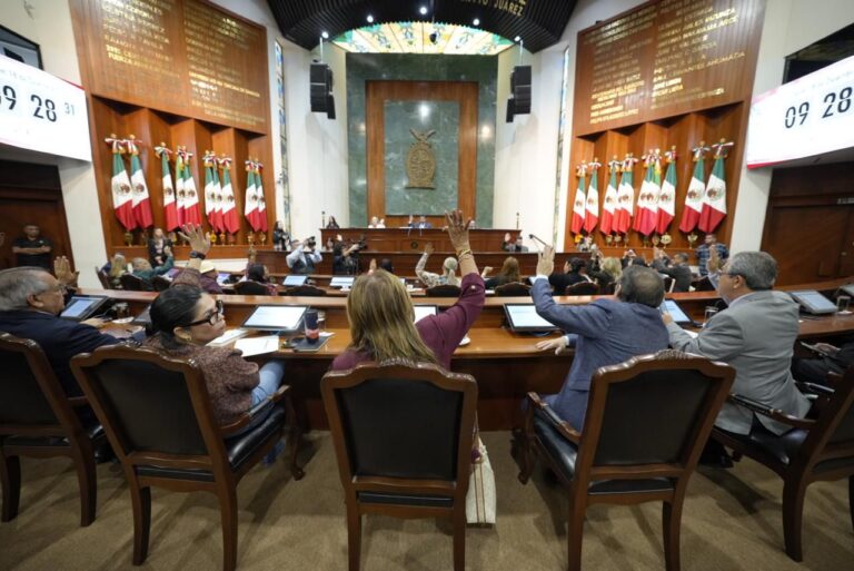 20251218_Sesion1-768x513