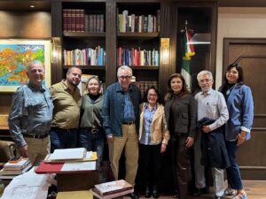 a9064794-cd9c-484d-a12c-1e54031b7333