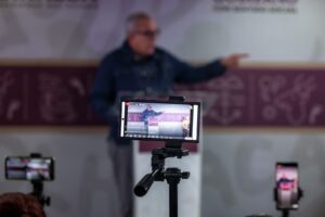 c0718d04-93da-49c8-92f3-8e7a62d0295e