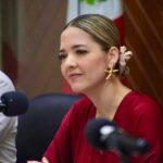 Cabildo de Mazatlán honra a 3 maestros